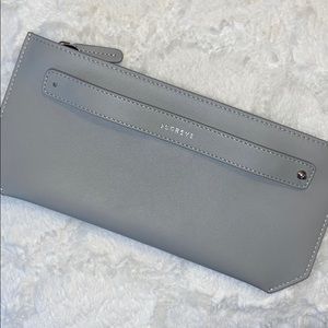Senreve clutch